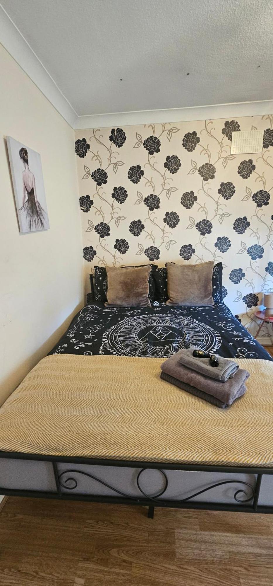 25 Minutes To Central London Rooms 35 Екстер'єр фото